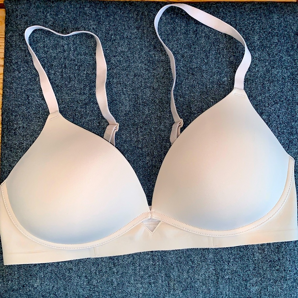 Maidenform One Fab Fit wireless T-shirt Bra 38B
